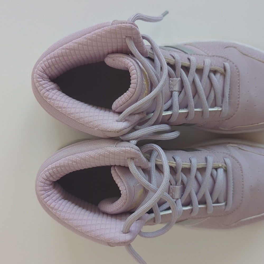 Adidas High Tops Kids Size 3 - Picture 5 of 10